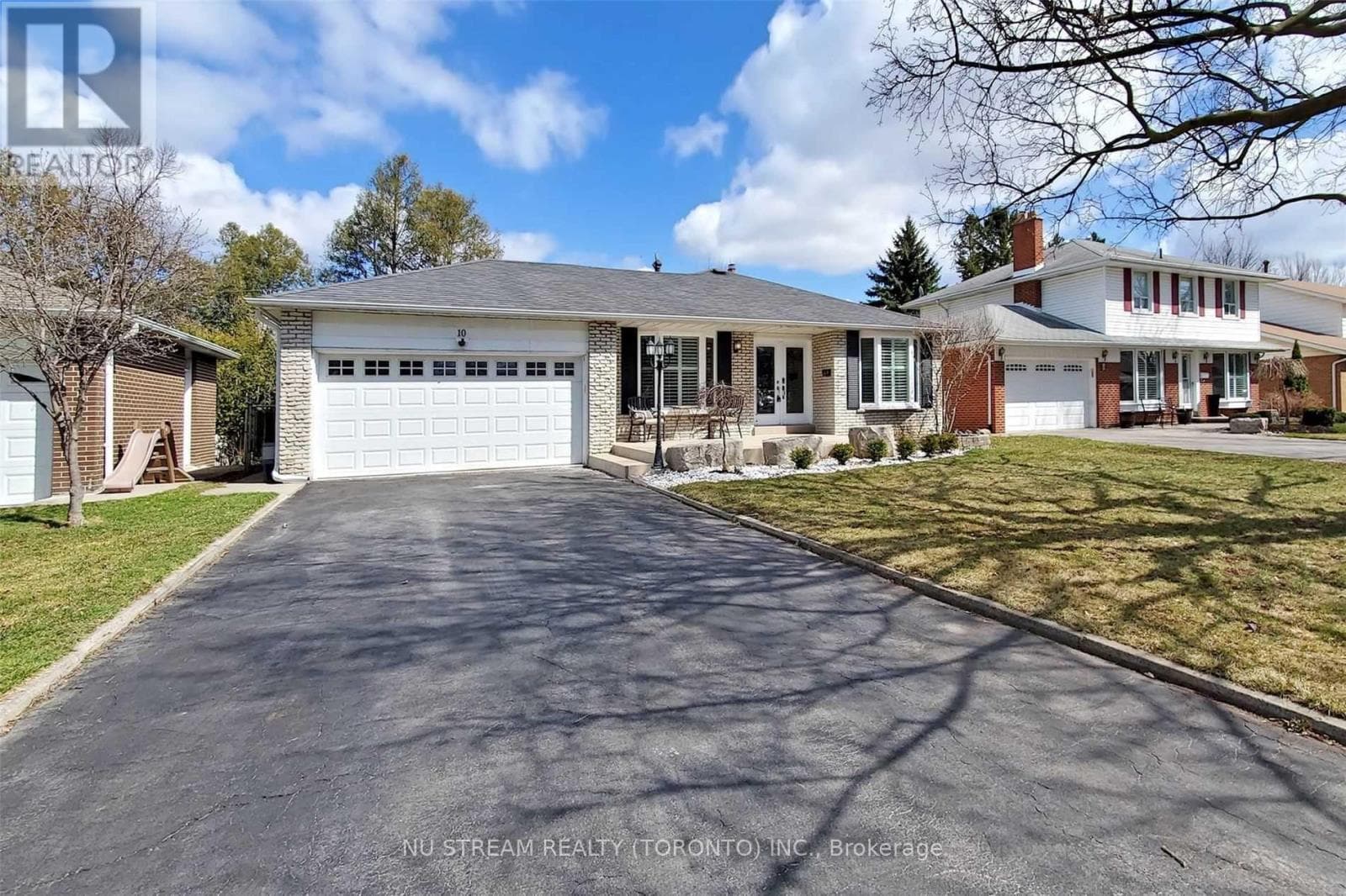 BASMT - 10 SOUTHDALE DRIVE — Markham (Bullock), Ontario - Main photo