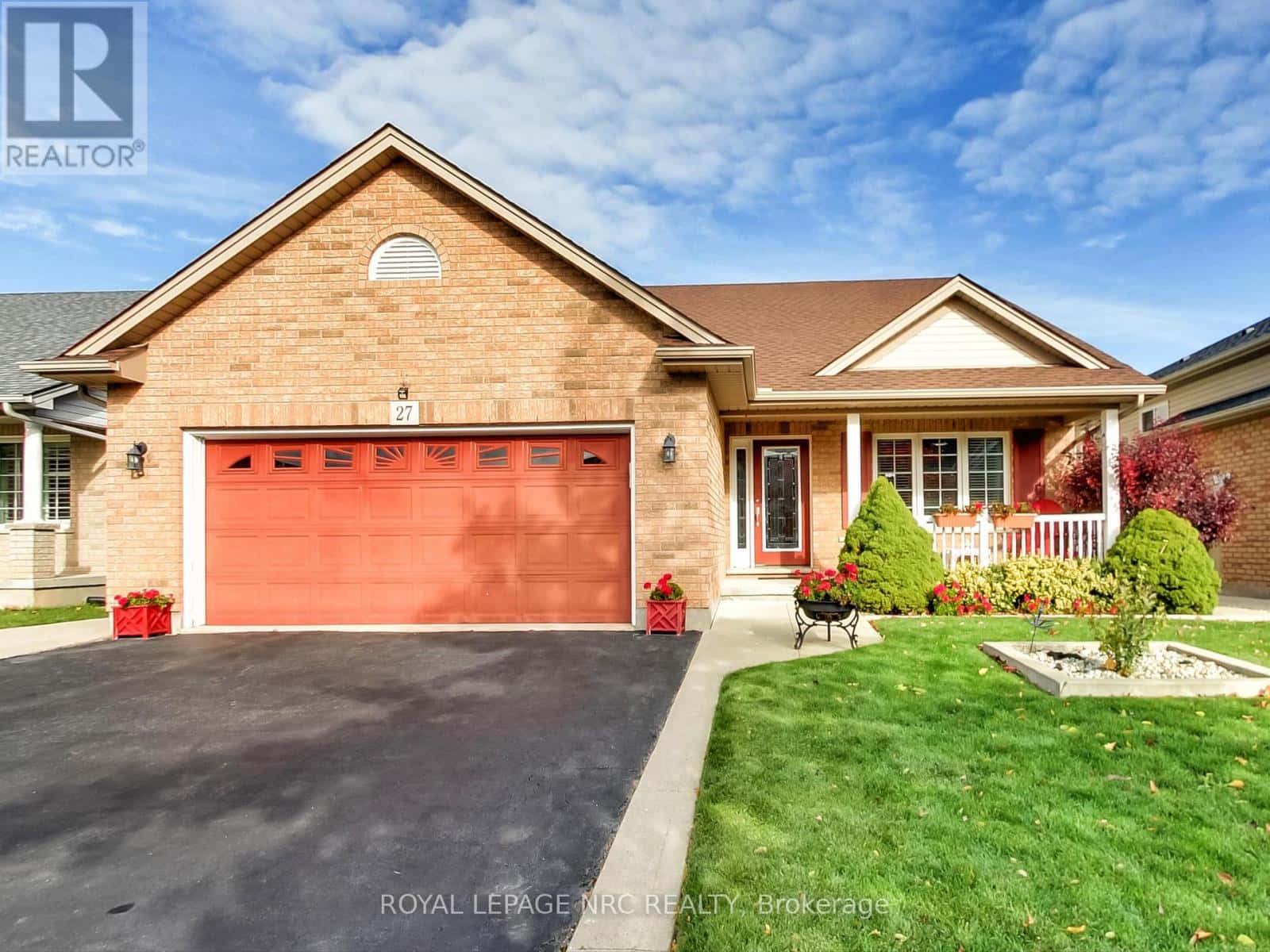 27 CHERRY AVENUE — West Lincoln (Smithville), Ontario - Photo 2 of 48