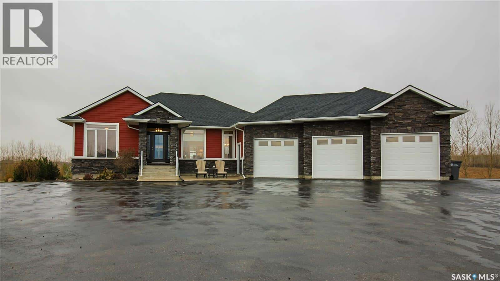 131 Rock Pointe PLACE — Pilot Butte, Saskatchewan - Photo 2 of 50