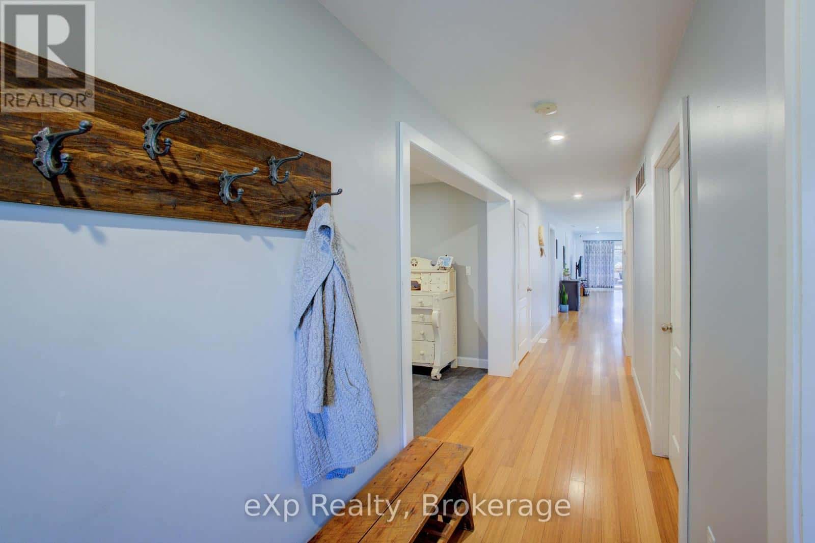 156 SPARLING STREET — Huron East (Seaforth), Ontario - Photo 5 of 50