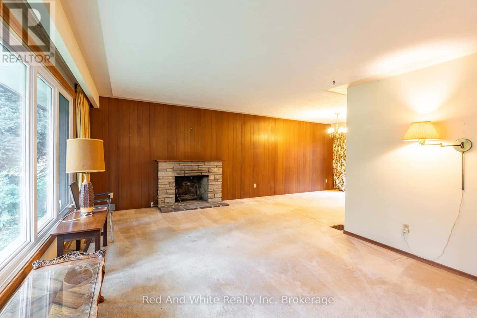 346 JERSEYVILLE ROAD W — Hamilton (Ancaster), Ontario - Photo 5 of 46