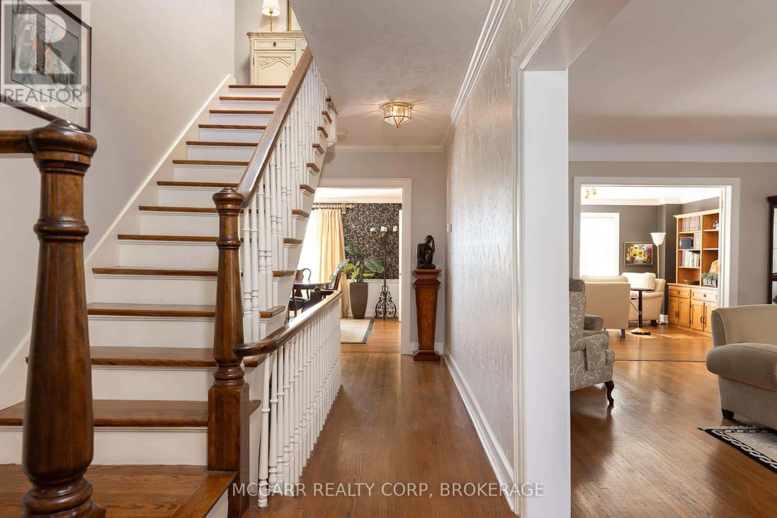 62 HILLCREST AVENUE — St. Catharines (Old Glenridge), Ontario - Photo 4 of 50