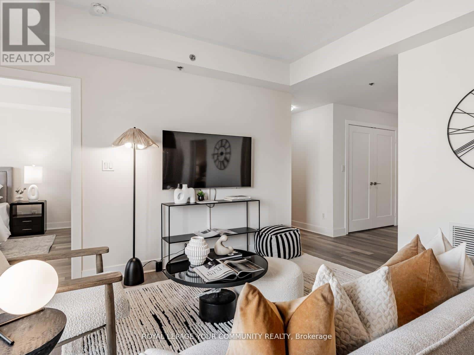 321 - 28 PRINCE REGENT STREET — Markham (Cathedraltown), Ontario - Photo 3 of 23