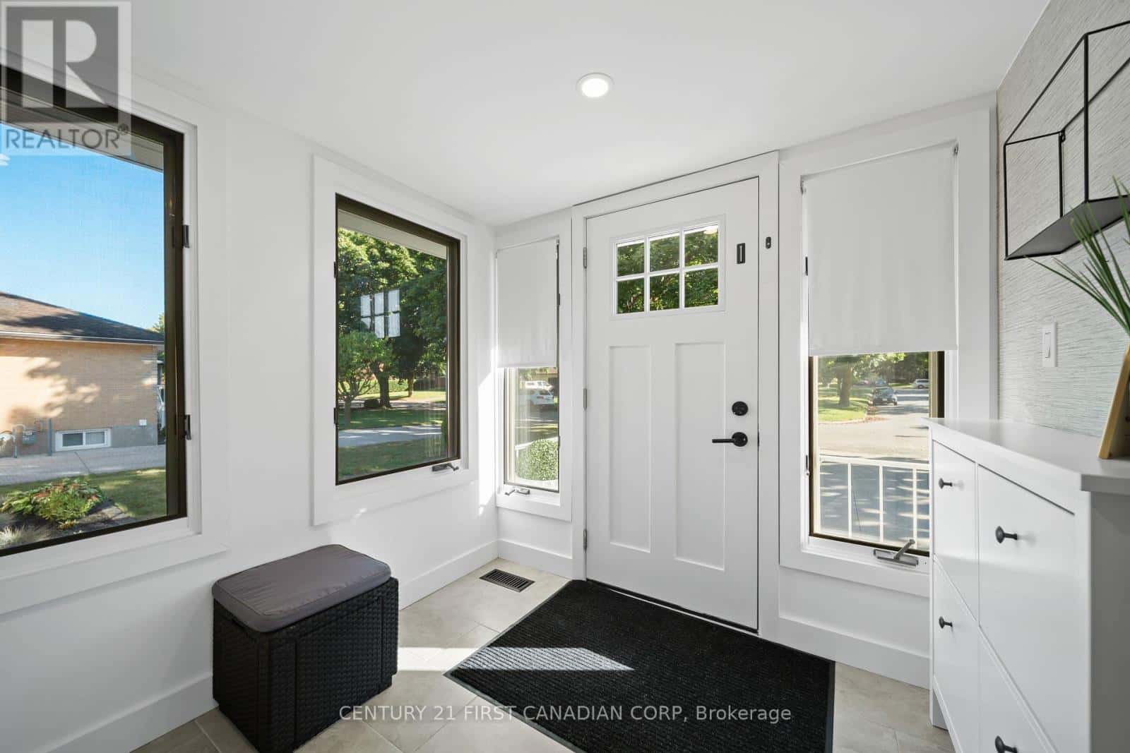 21 MARBENOR CRESCENT — London East (East O), Ontario - Photo 5 of 31