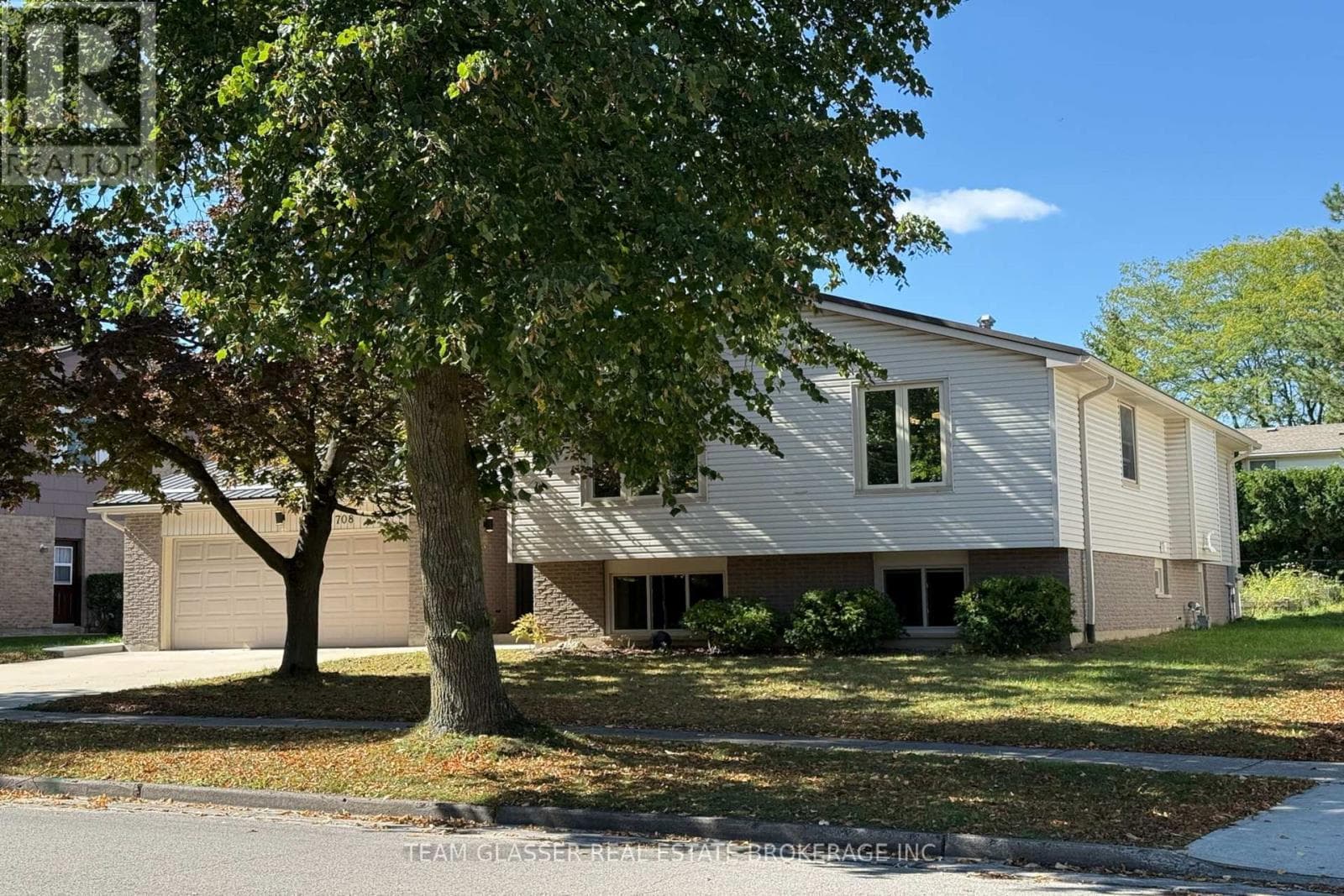 708 VILLAGE GREEN AVENUE — London South (South M), Ontario - Main photo