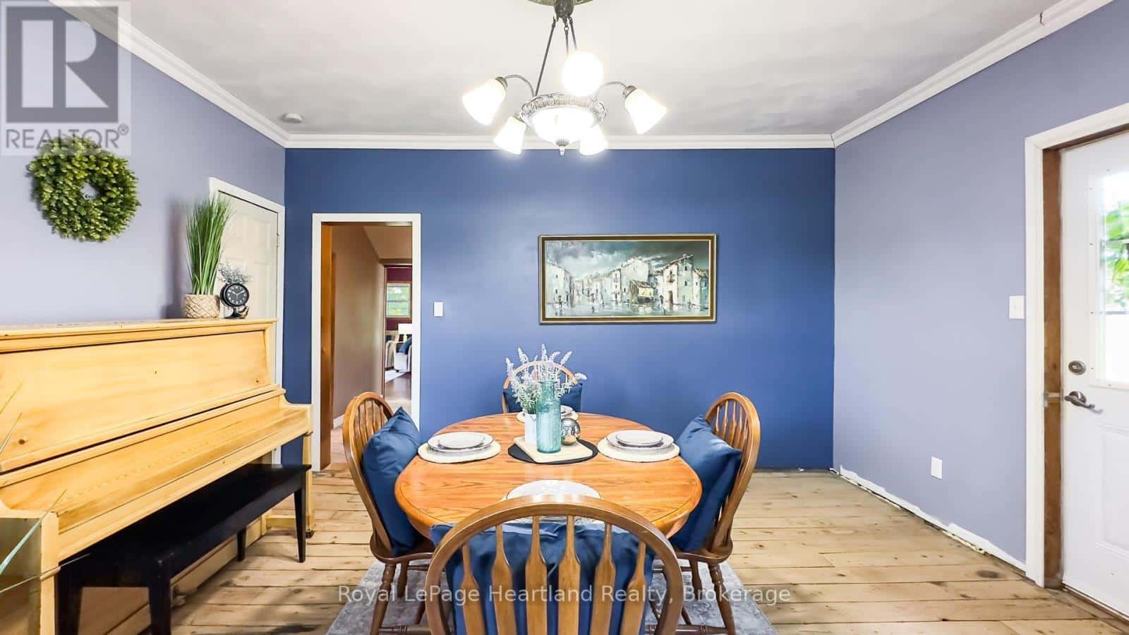 300 BLYTH ROAD — North Huron (Blyth), Ontario - Photo 5 of 48