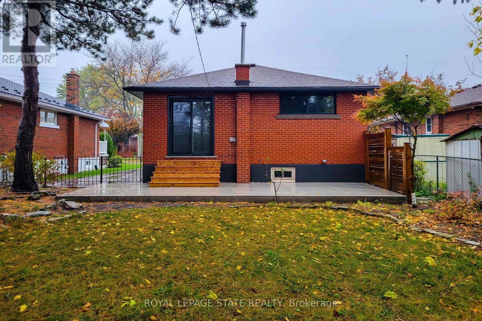 53 WINCHESTER BOULEVARD — Hamilton (Hampton Heights), Ontario - Photo 5 of 40