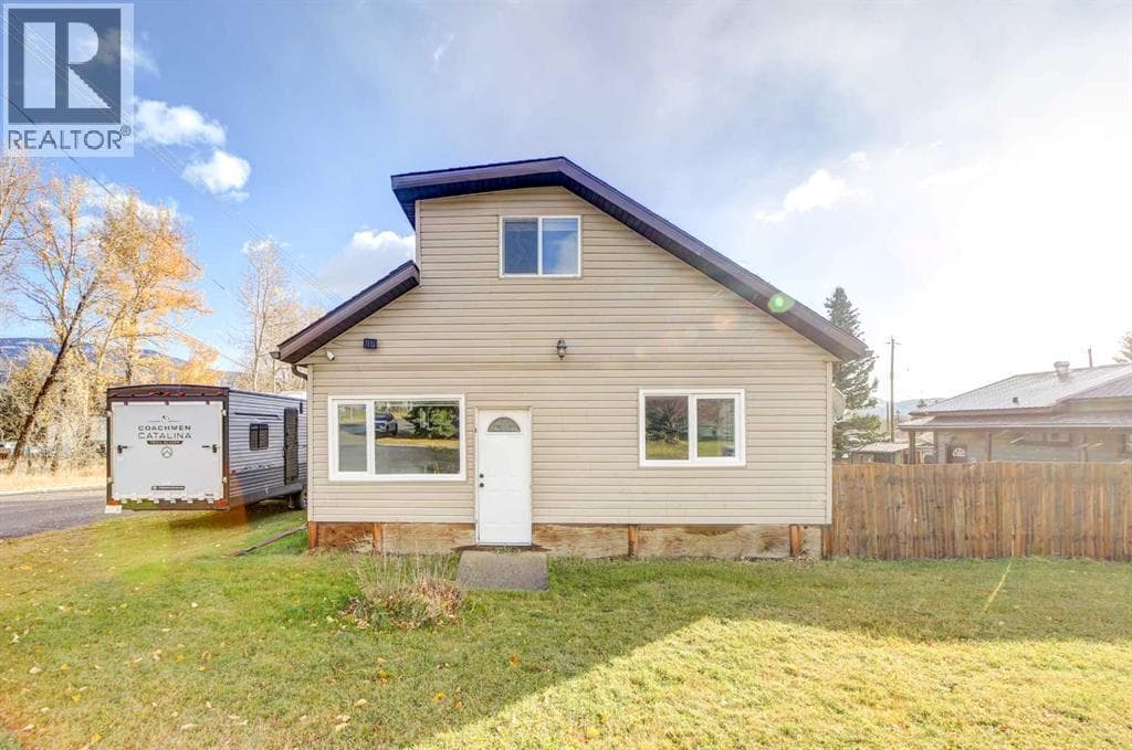 22901 10 Avenue — Hillcrest, Alberta - Main photo