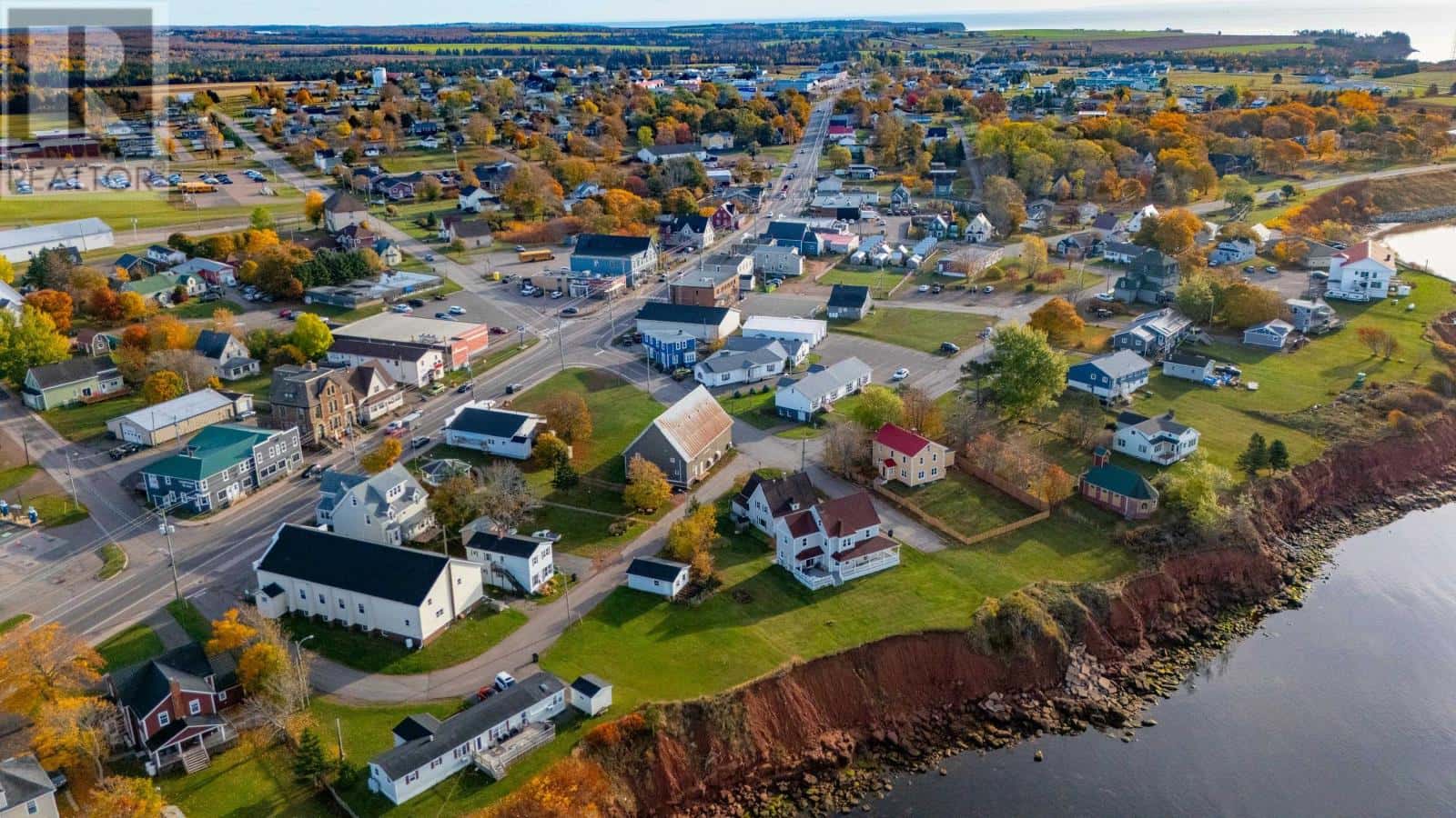 3 Church Avenue — Souris, Prince Edward Island - Photo 4 of 48