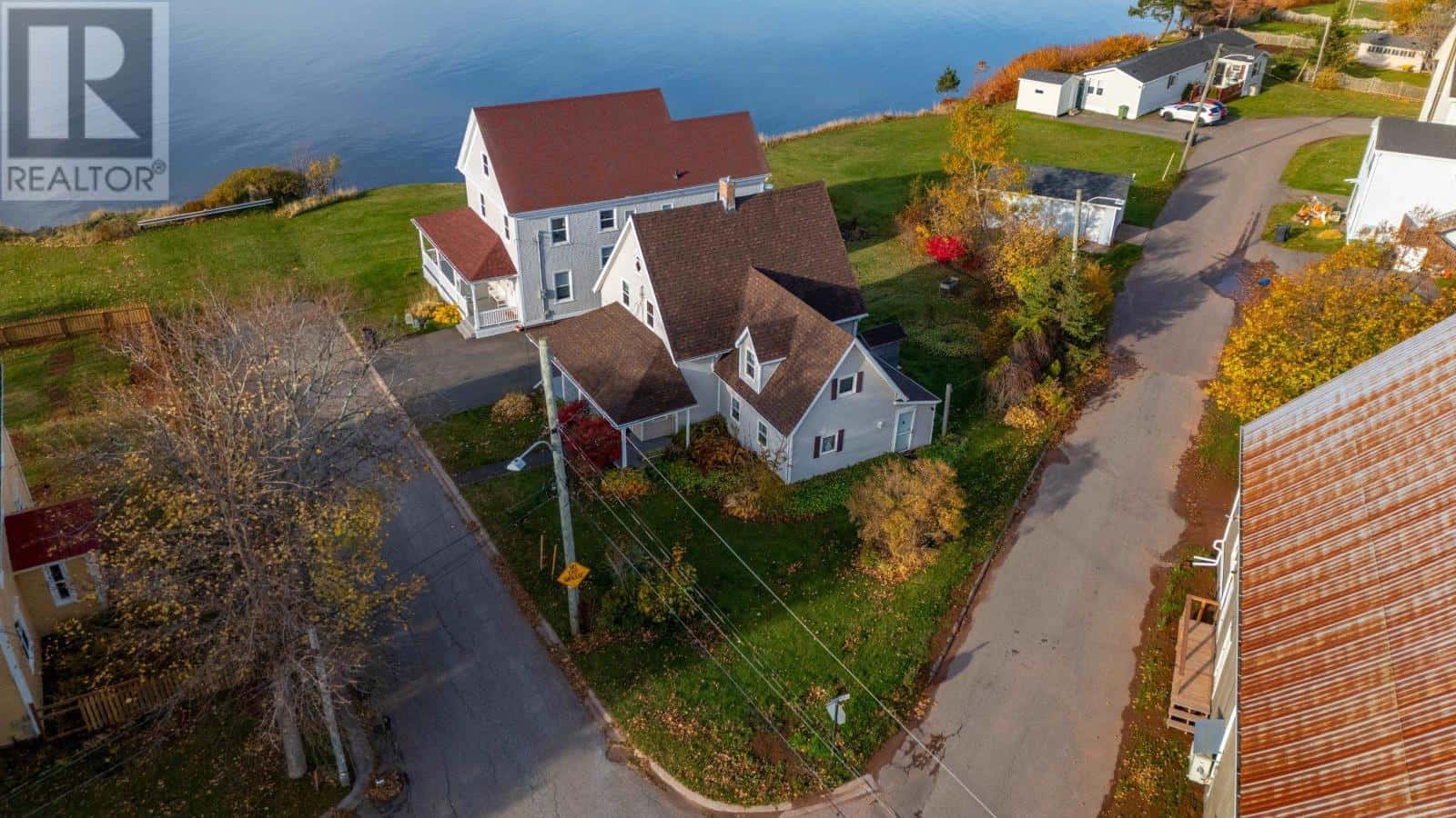 3 Church Avenue — Souris, Prince Edward Island - Photo 5 of 48