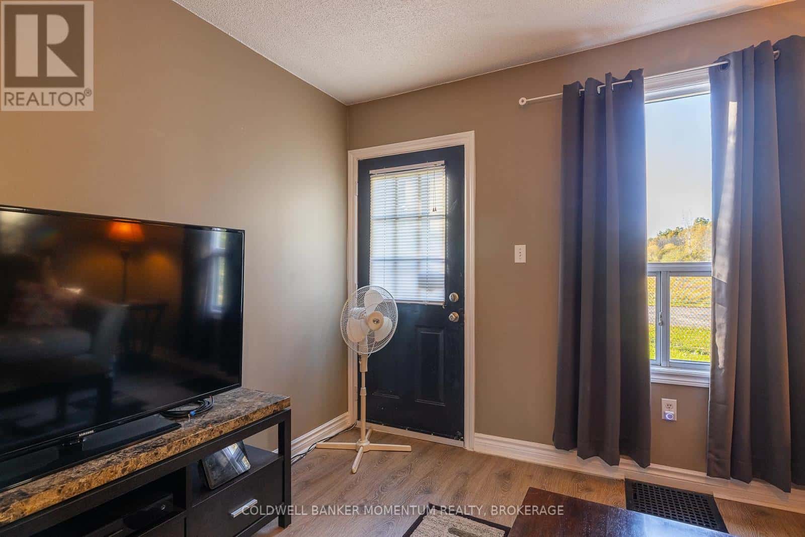 1050 TURNER ROAD — Thorold (Port Robinson), Ontario - Photo 4 of 48