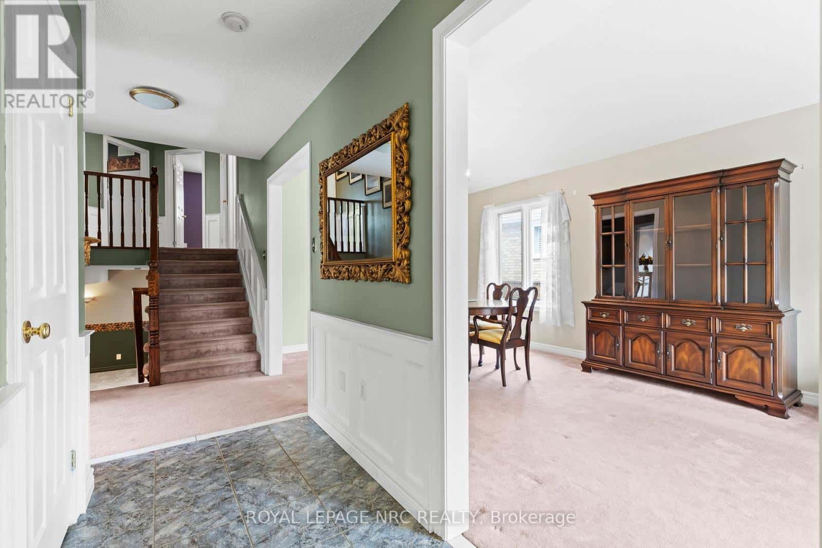 38 BAKER ROAD S — Grimsby (Grimsby East), Ontario - Photo 4 of 33