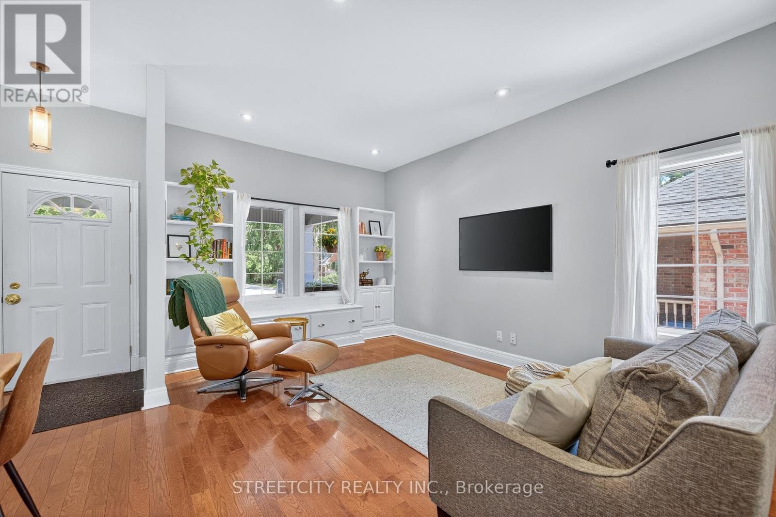 105A DEVONSHIRE AVENUE — London South (South G), Ontario - Main photo