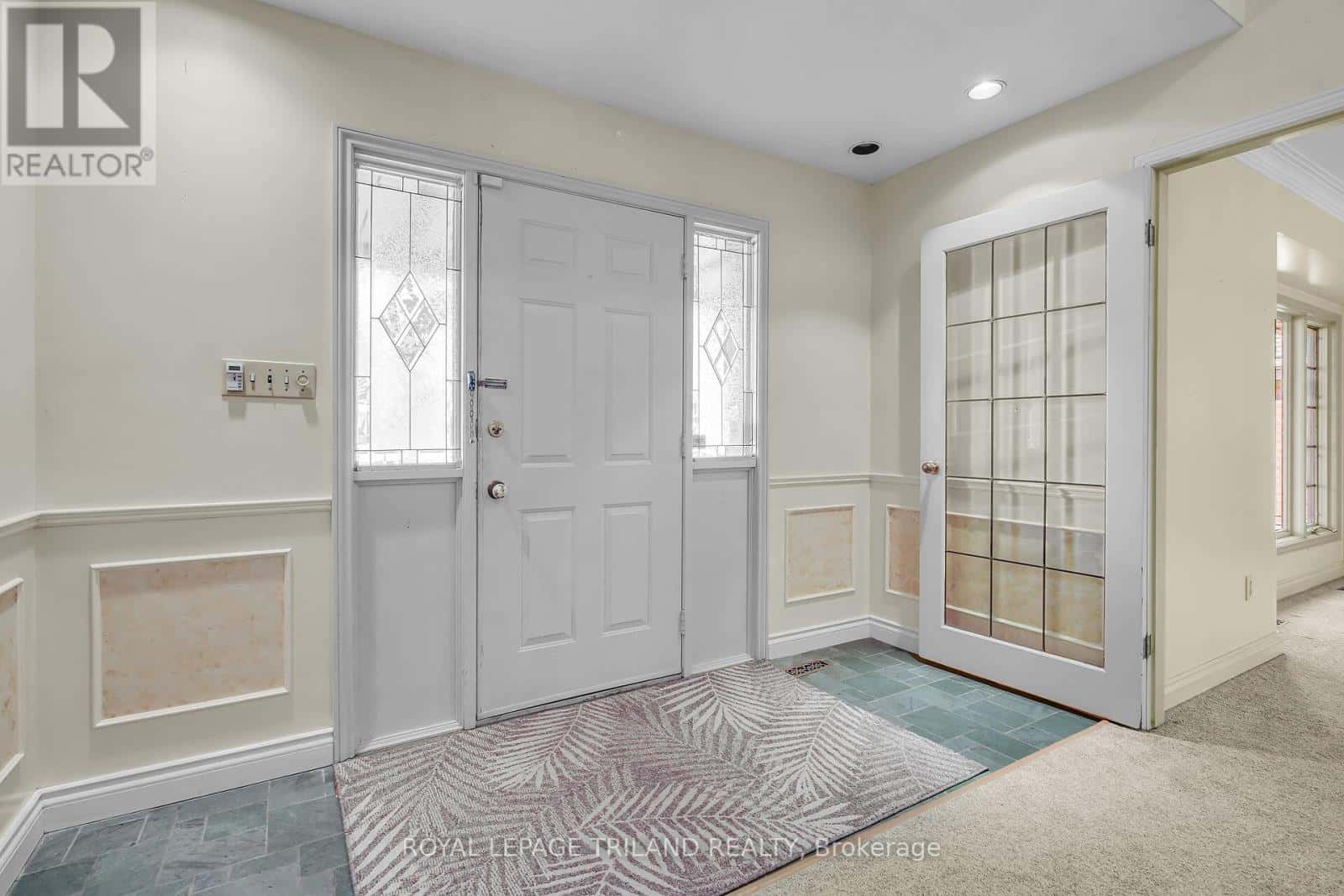 808 CLEARVIEW CRESCENT — London North (North Q), Ontario - Photo 3 of 45