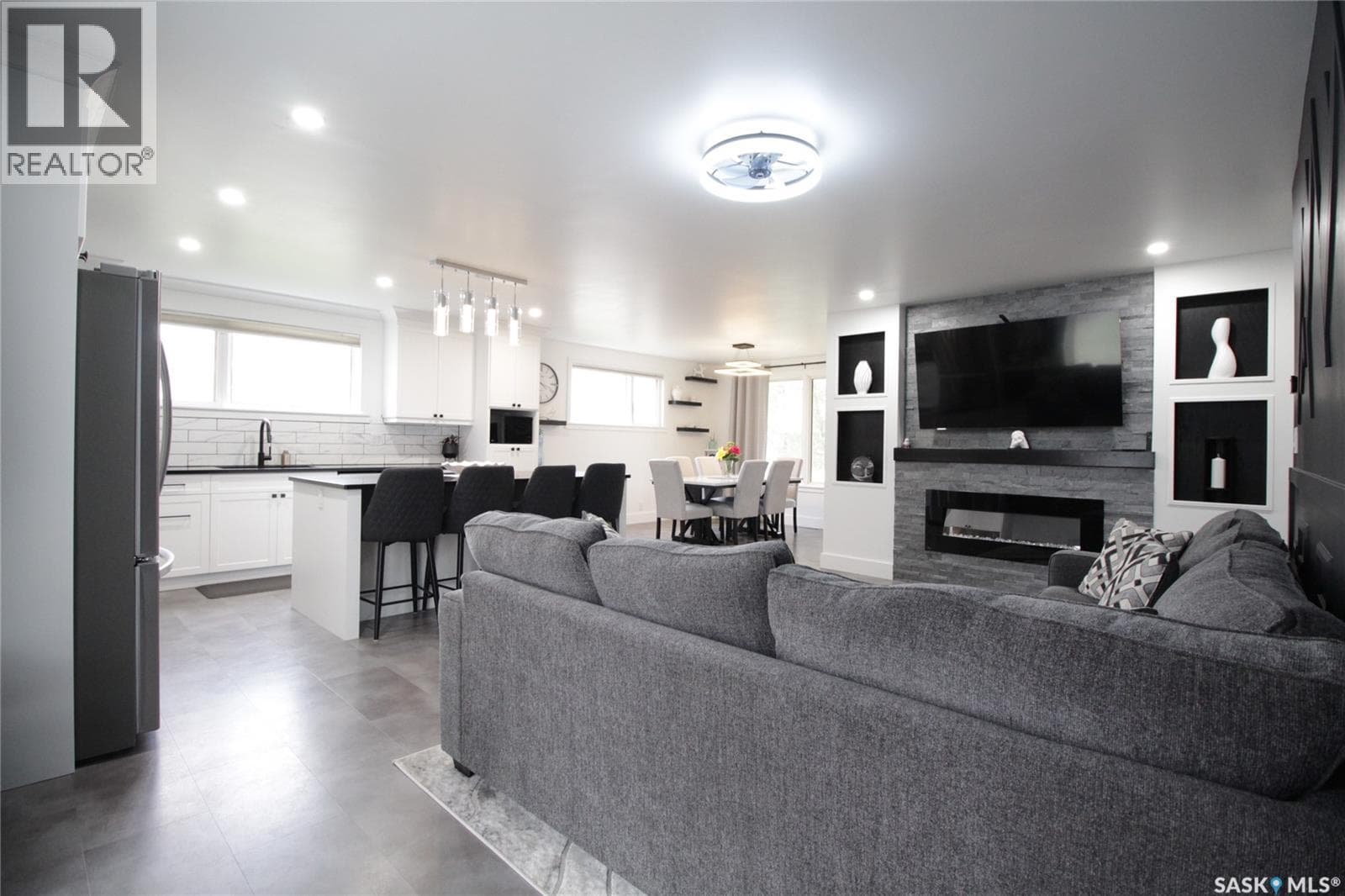 1110 Windover AVENUE — Moosomin, Saskatchewan - Main photo