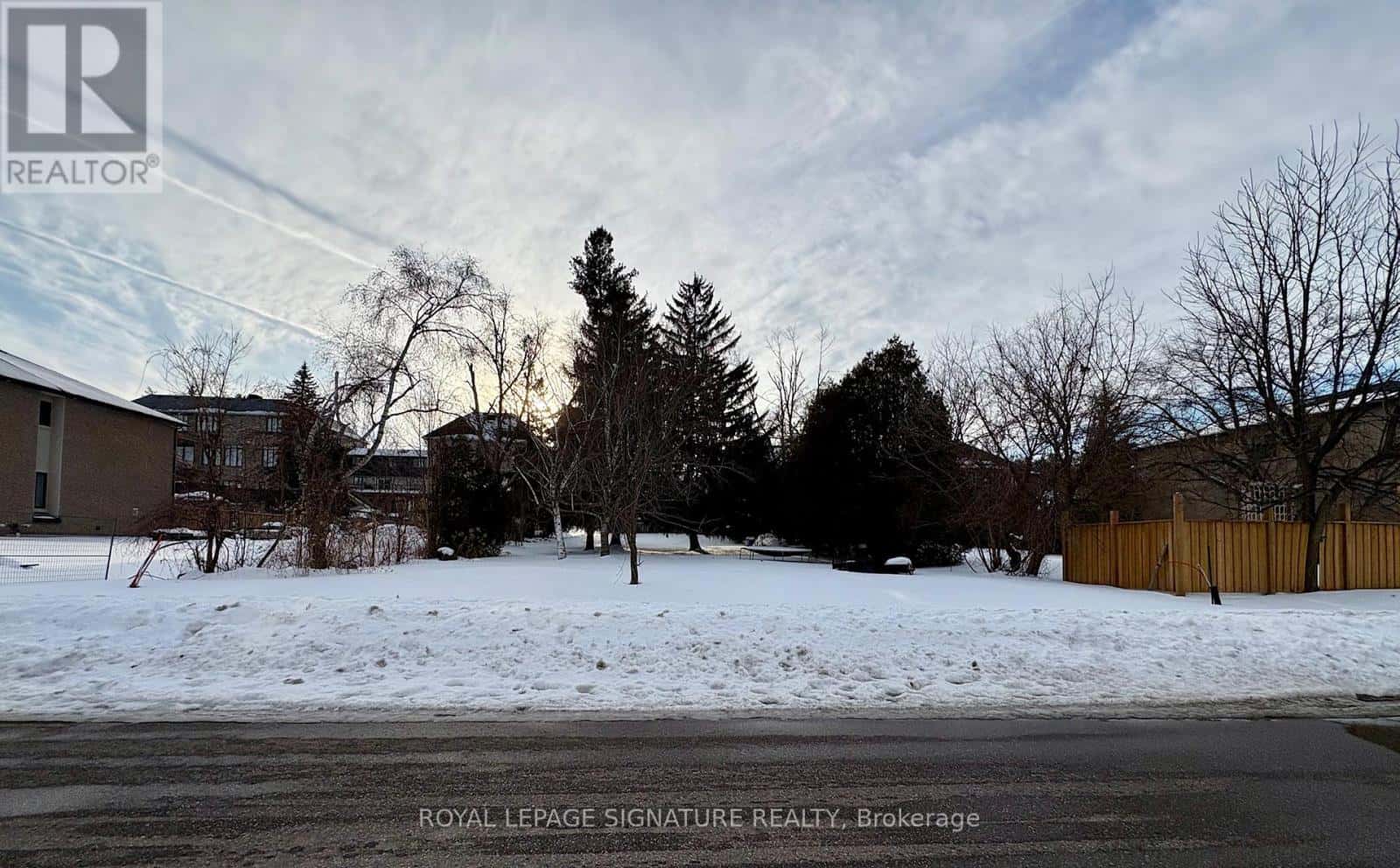 893 WINGARDEN CRESCENT — Pickering (Dunbarton), Ontario - Photo 5 of 8