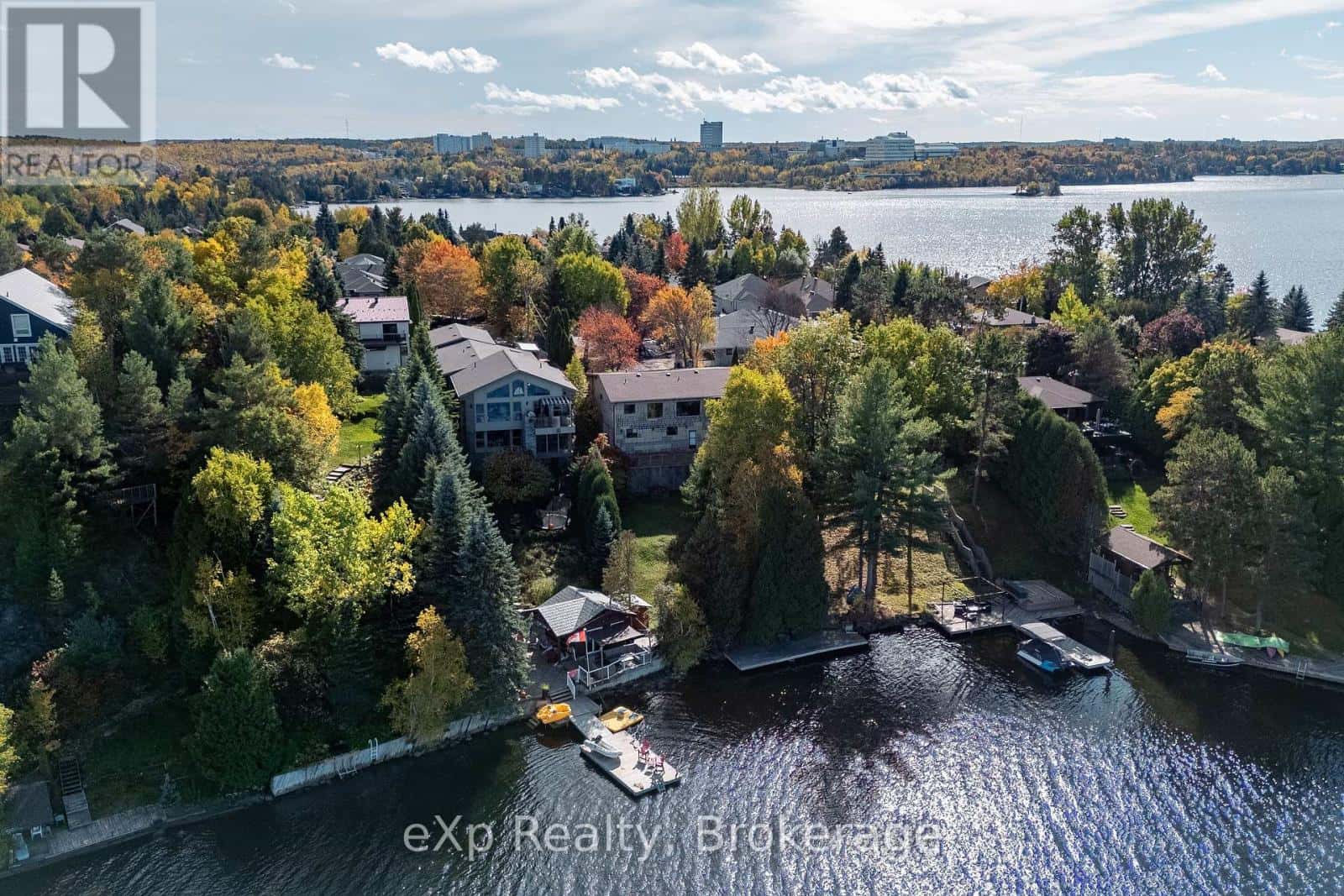 898 RODERICK AVENUE — Greater Sudbury (Sudbury), Ontario - Photo 3 of 42