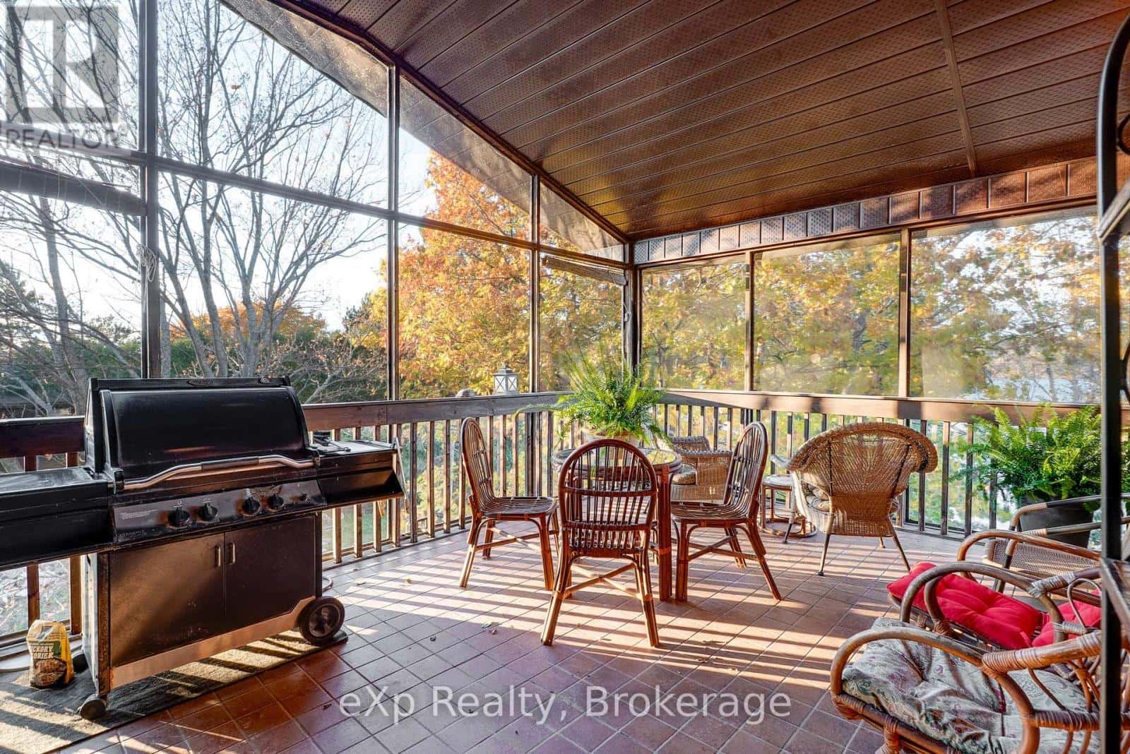 898 RODERICK AVENUE — Greater Sudbury (Sudbury), Ontario - Photo 4 of 42