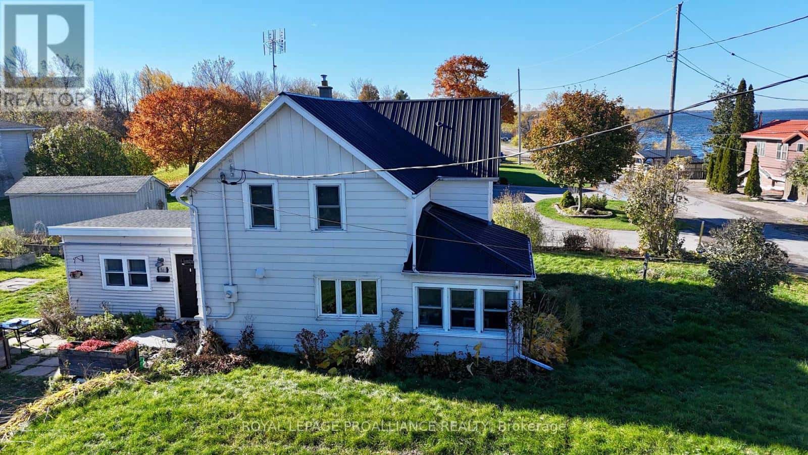 51 REDDICK STREET — Prince Edward County (Ameliasburgh), Ontario - Photo 2 of 27