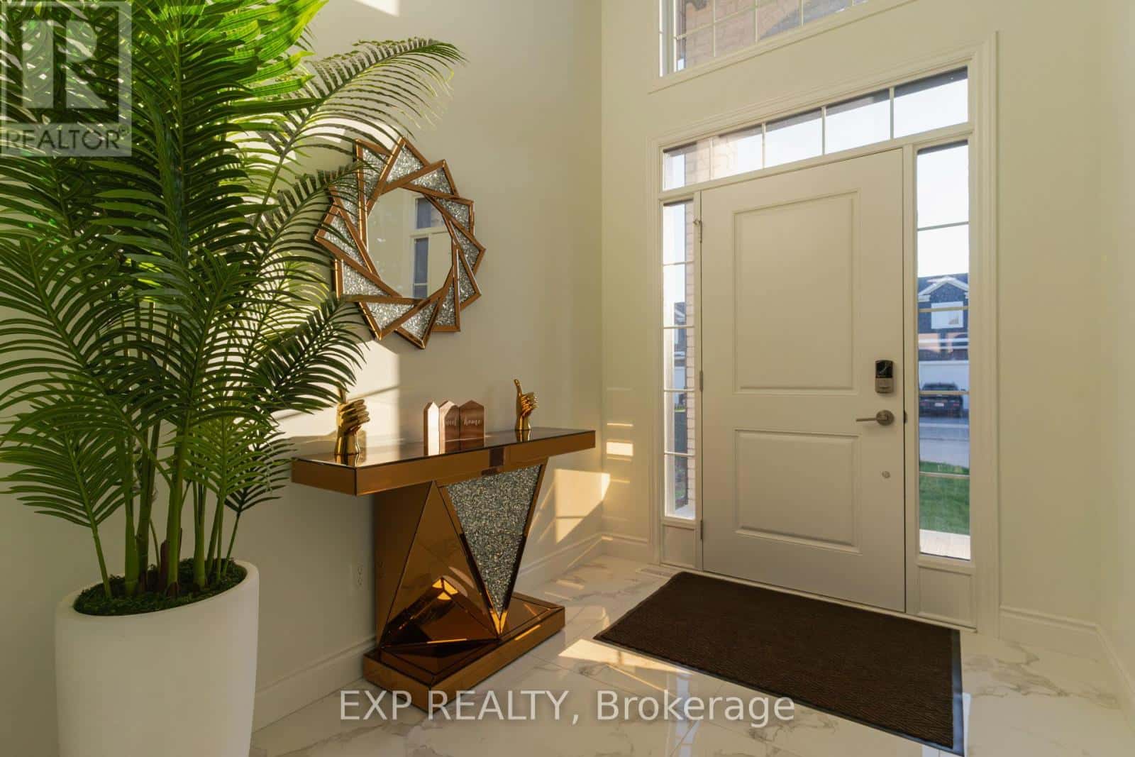 MAIN - 1749 FINLEY CRESCENT — London North (North A), Ontario - Photo 2 of 31