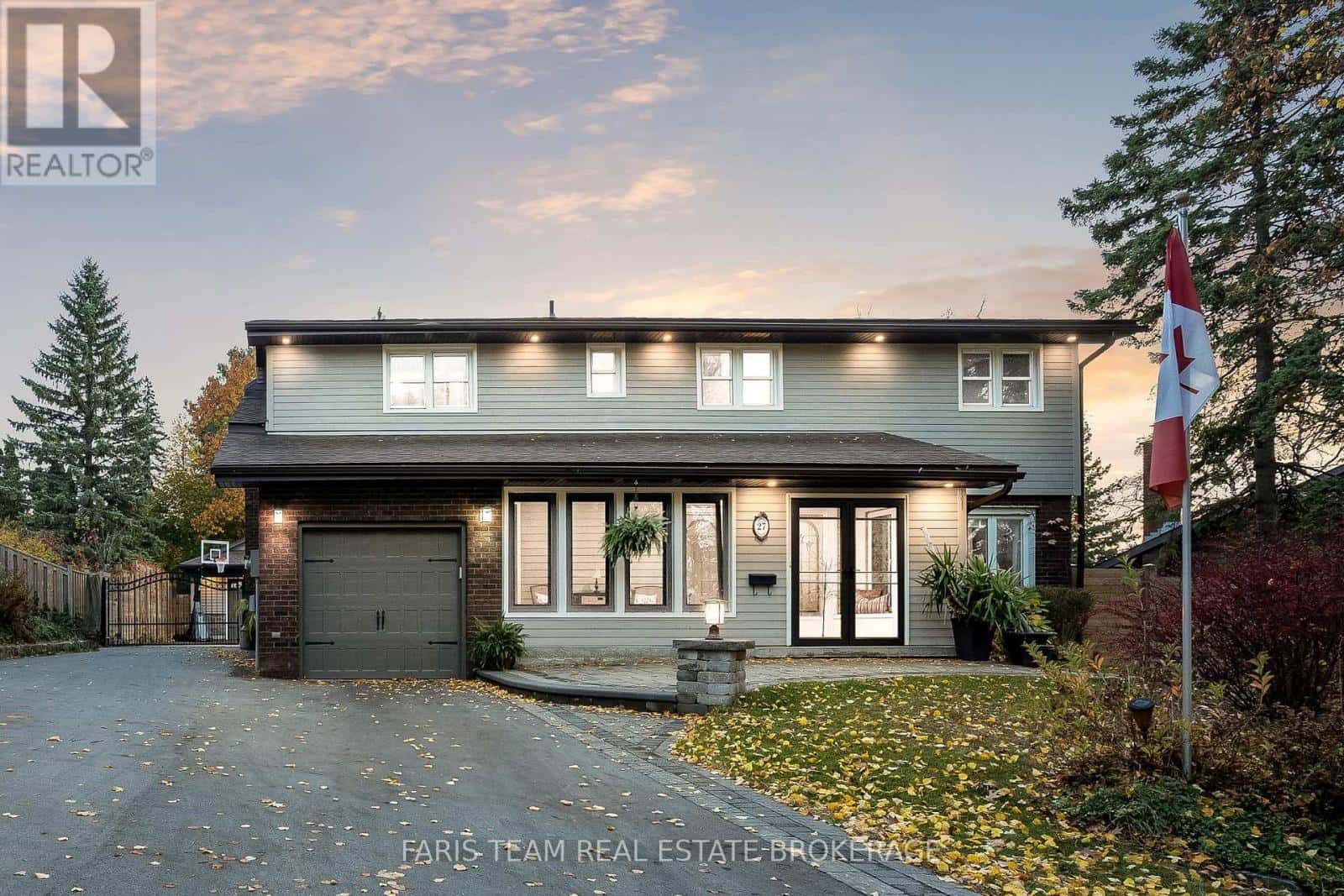 27 GARRETT CRESCENT — Barrie (North Shore), Ontario - Photo 2 of 50