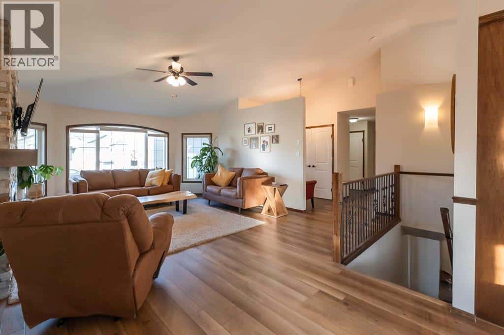 749 Northridge Street — Picture Butte, Alberta - Photo 4 of 47