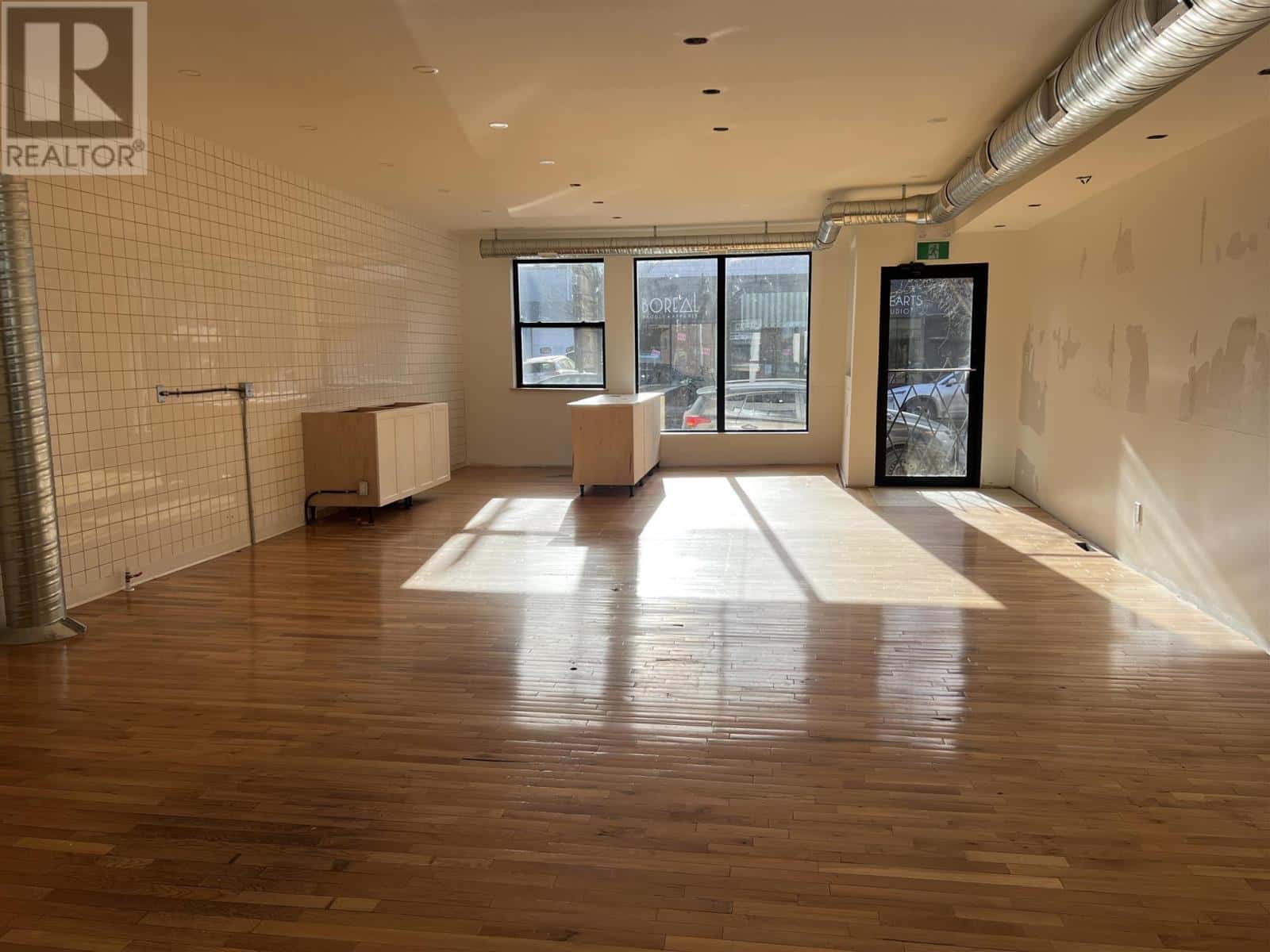 336 Second ST — Kenora, Ontario - Photo 3 of 27