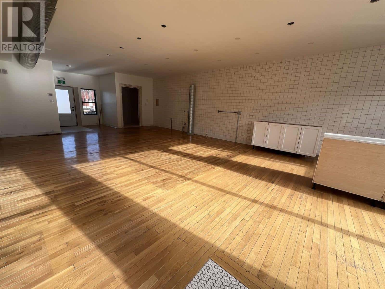 336 Second ST — Kenora, Ontario - Photo 5 of 27