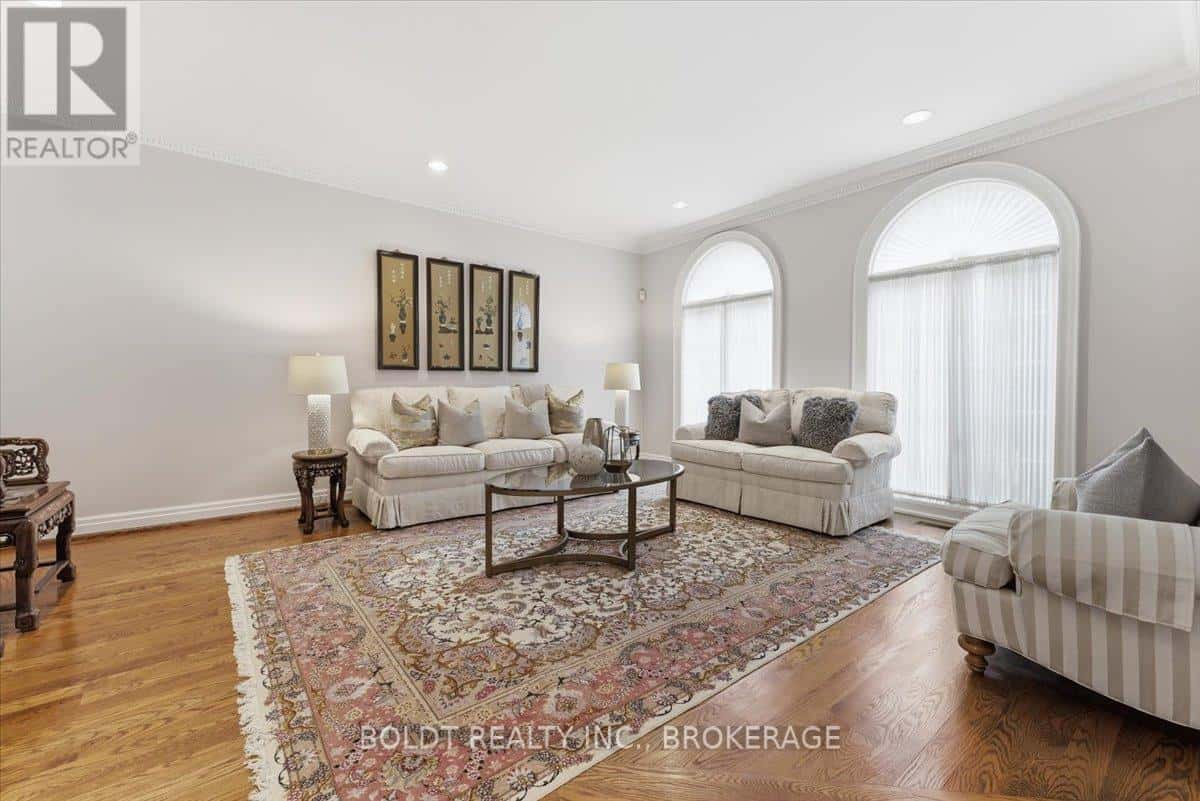 15 GOLDEN BOULEVARD — St. Catharines (Martindale Pond), Ontario - Photo 5 of 43