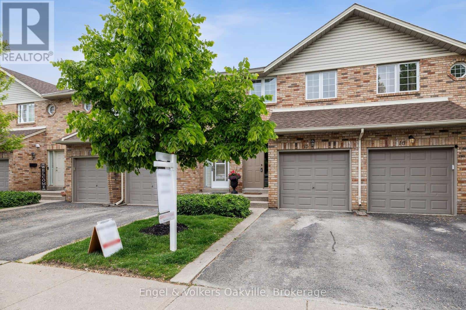 15 - 2015 CLEAVER AVENUE — Burlington (Headon), Ontario - Photo 4 of 37