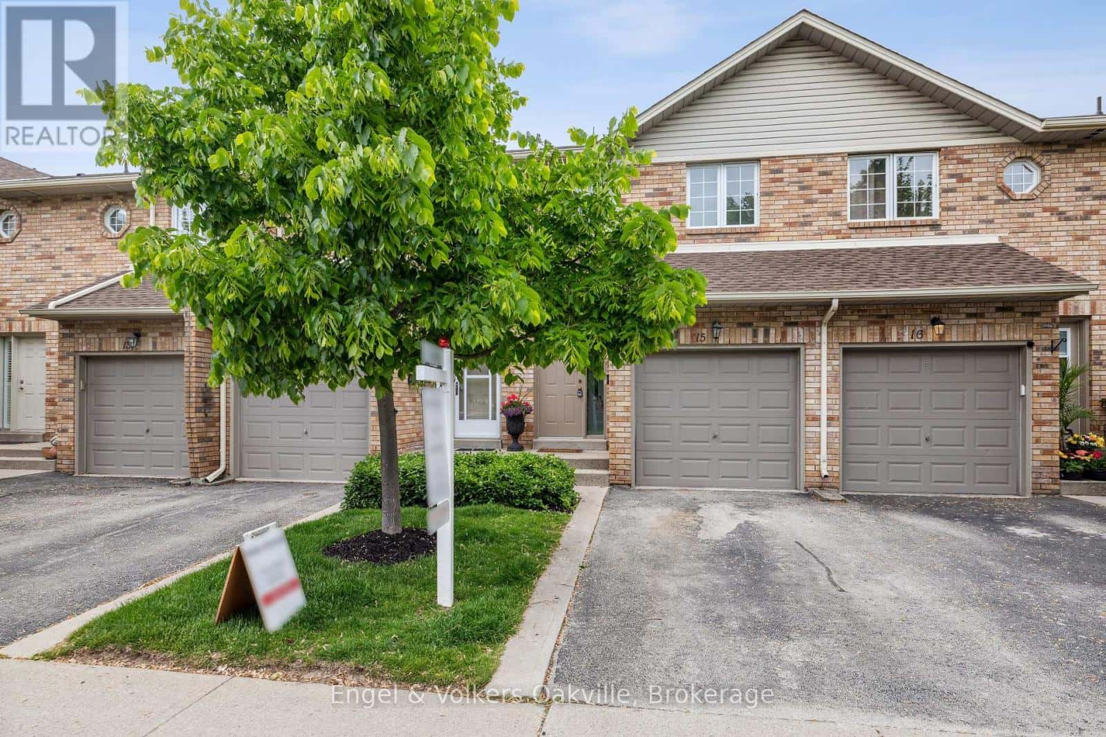 15 - 2015 CLEAVER AVENUE — Burlington (Headon), Ontario - Photo 5 of 37