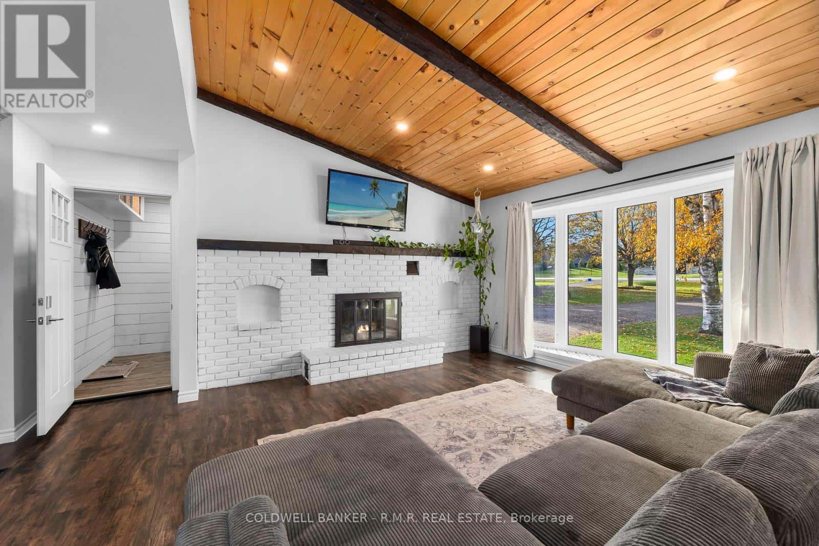 12885 HIGHWAY 12 — Brock, Ontario - Photo 3 of 50