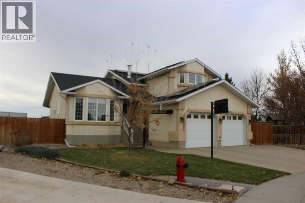 636 Maple Place — Picture Butte, Alberta - Main photo
