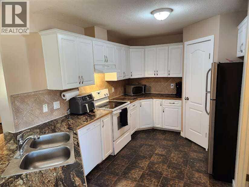 170 Hopegood Drive — Anzac, Alberta - Photo 3 of 34