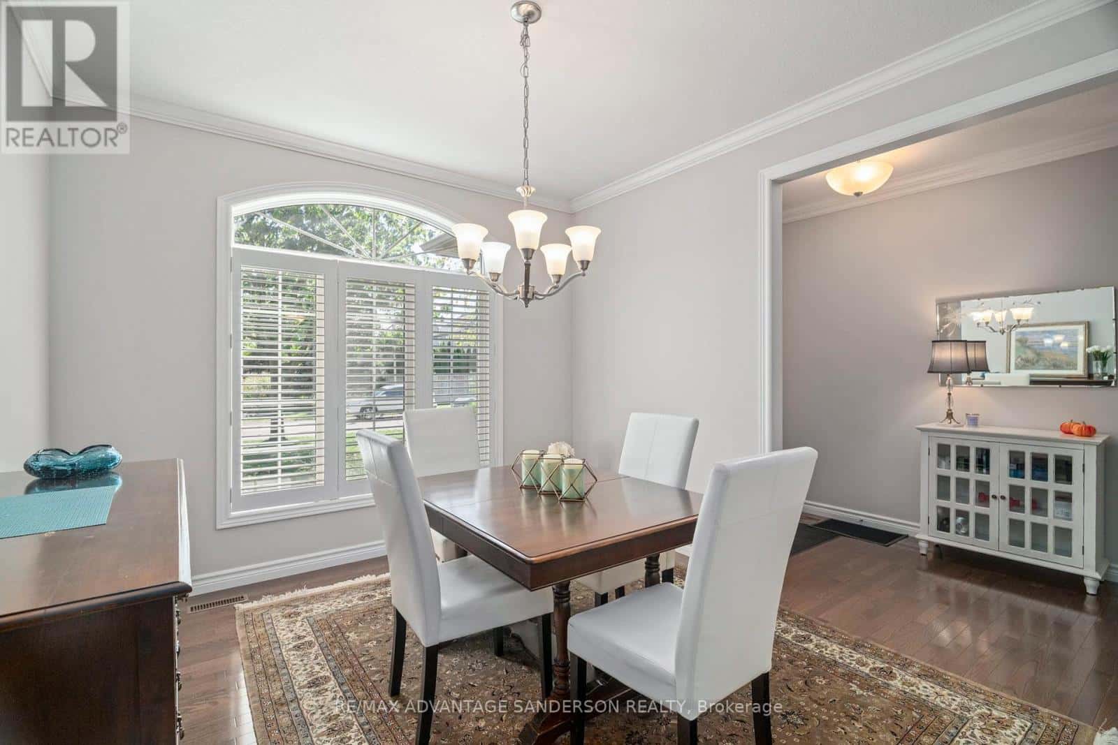 902 ADIRONDACK ROAD — London South (South M), Ontario - Photo 3 of 28