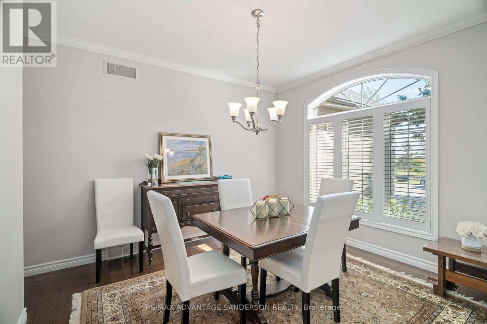 902 ADIRONDACK ROAD — London South (South M), Ontario - Photo 4 of 28