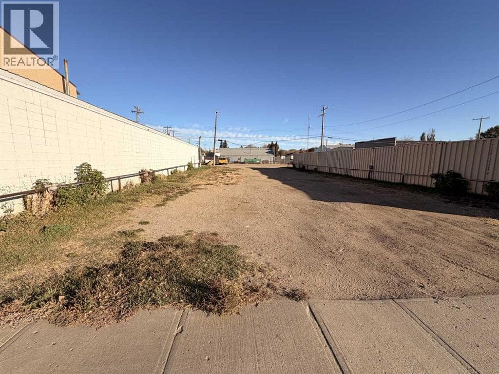 4904 50 Avenue — Provost, Alberta - Main photo