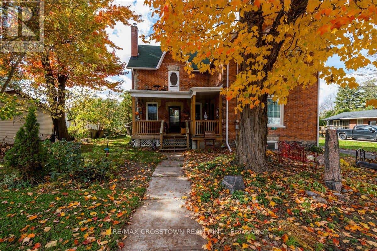 10 EPLETT STREET — Severn (Coldwater), Ontario - Photo 2 of 40