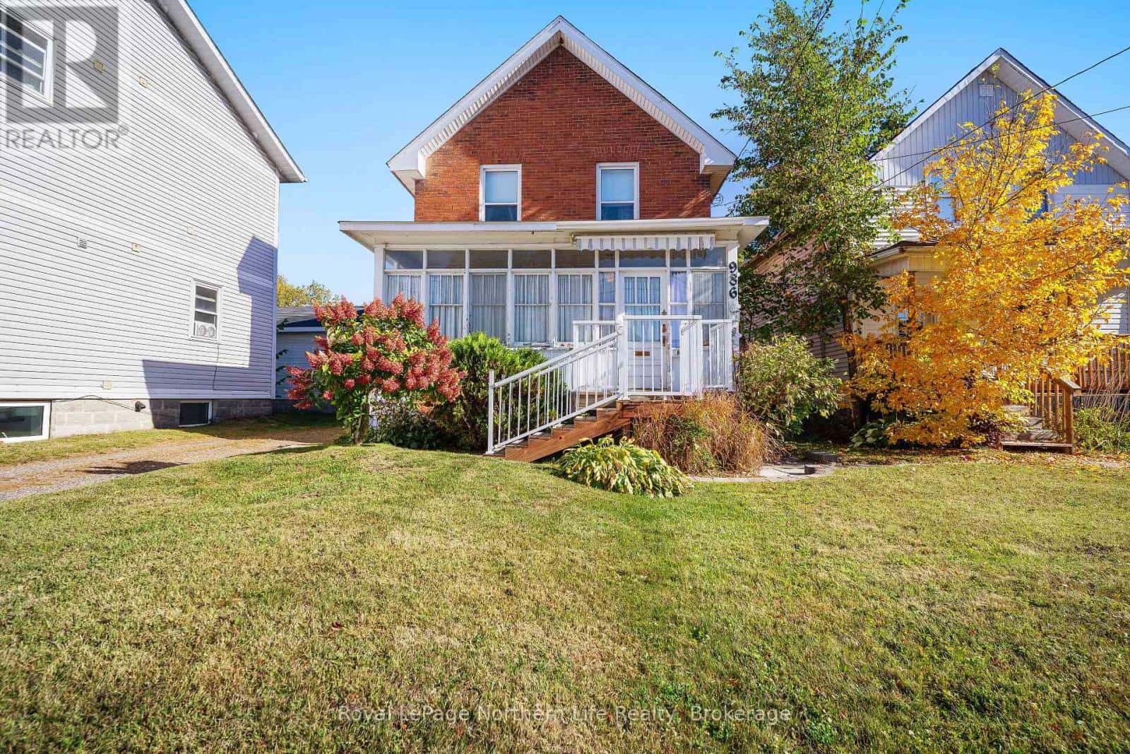 986 MAIN STREET W — North Bay (West End), Ontario - Photo 2 of 42