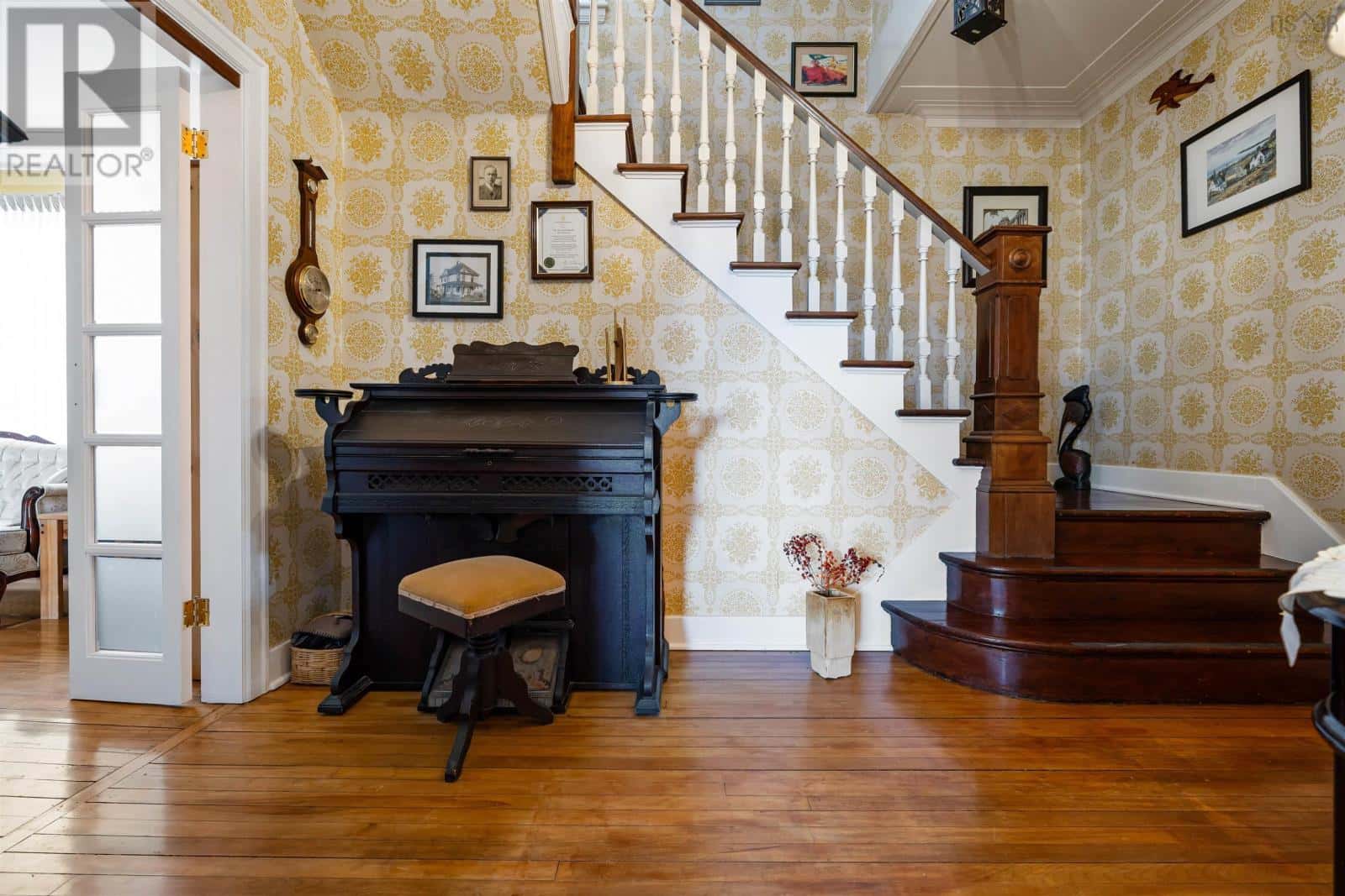 138 Main Street — Stewiacke, Nova Scotia - Photo 5 of 50