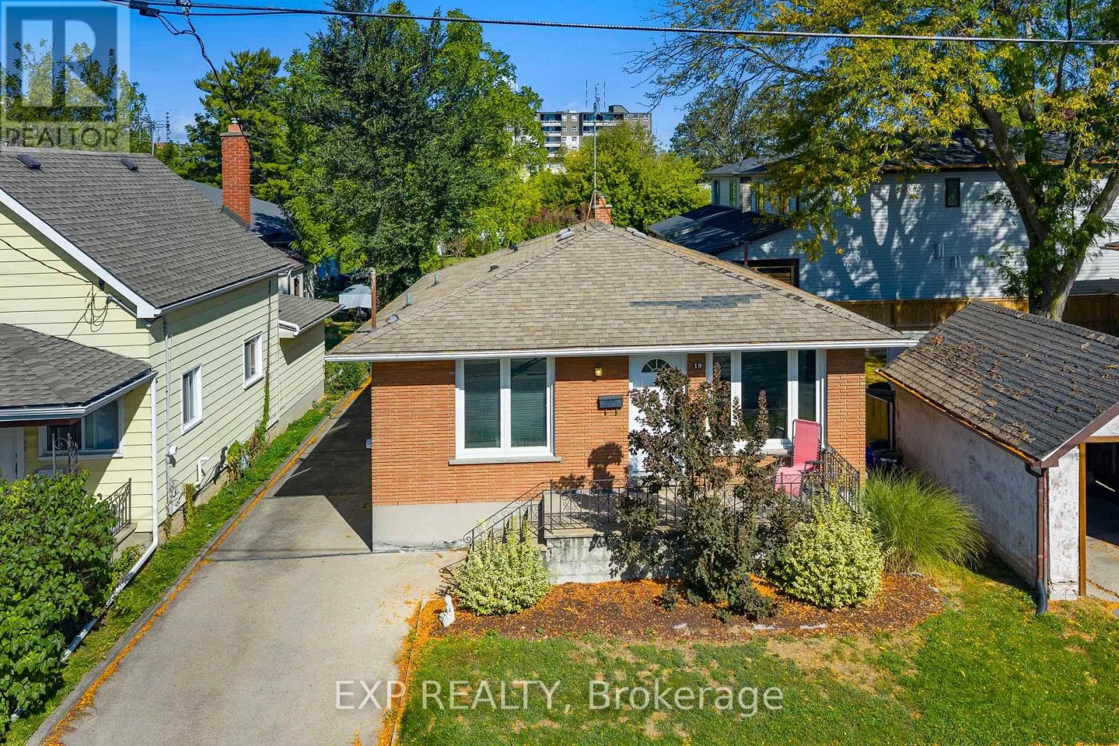 19 MOOTE STREET — St. Catharines (Fairview), Ontario - Main photo