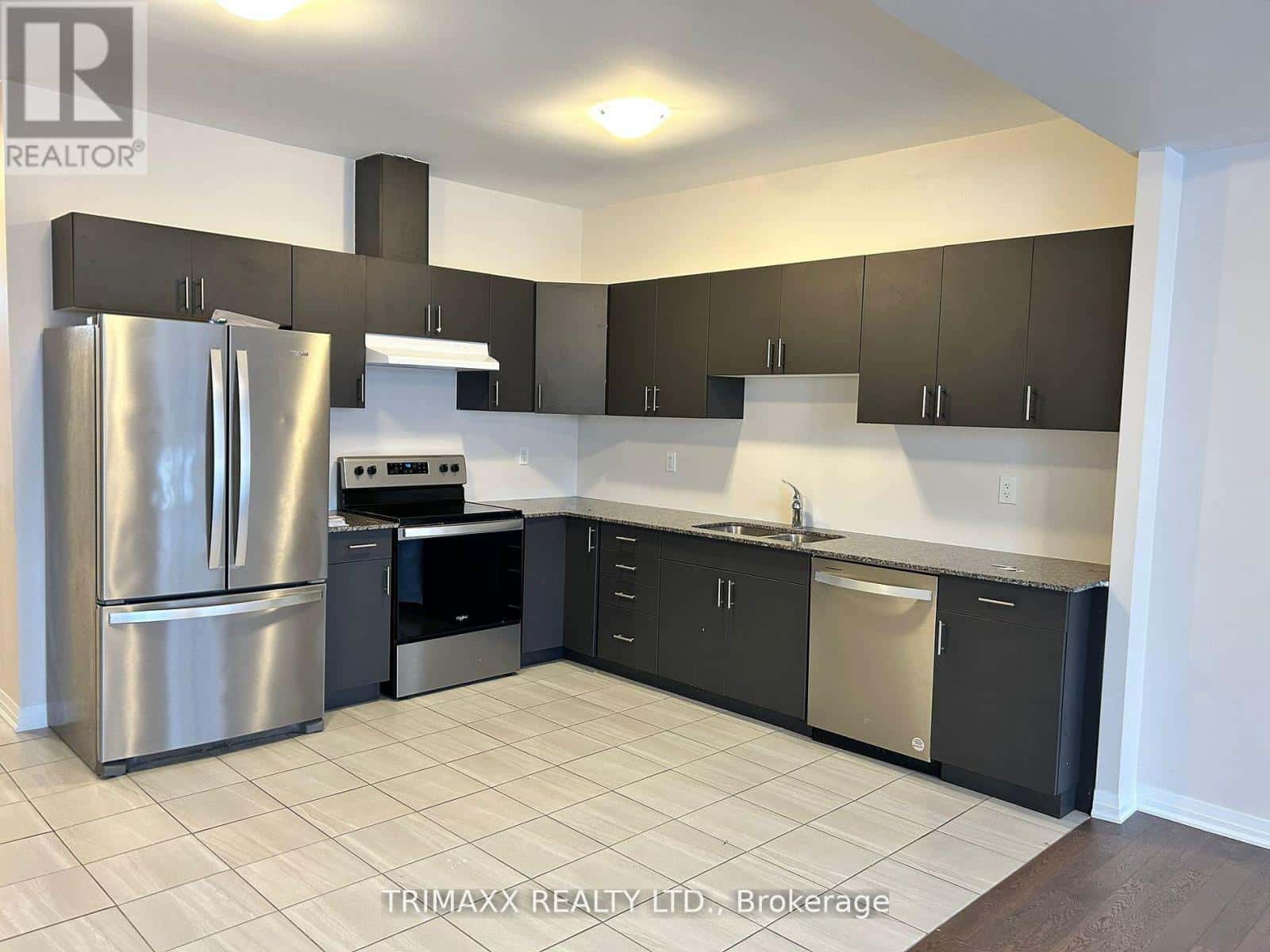 52 MIDDLETON STREET — Zorra (Thamesford), Ontario - Photo 2 of 20