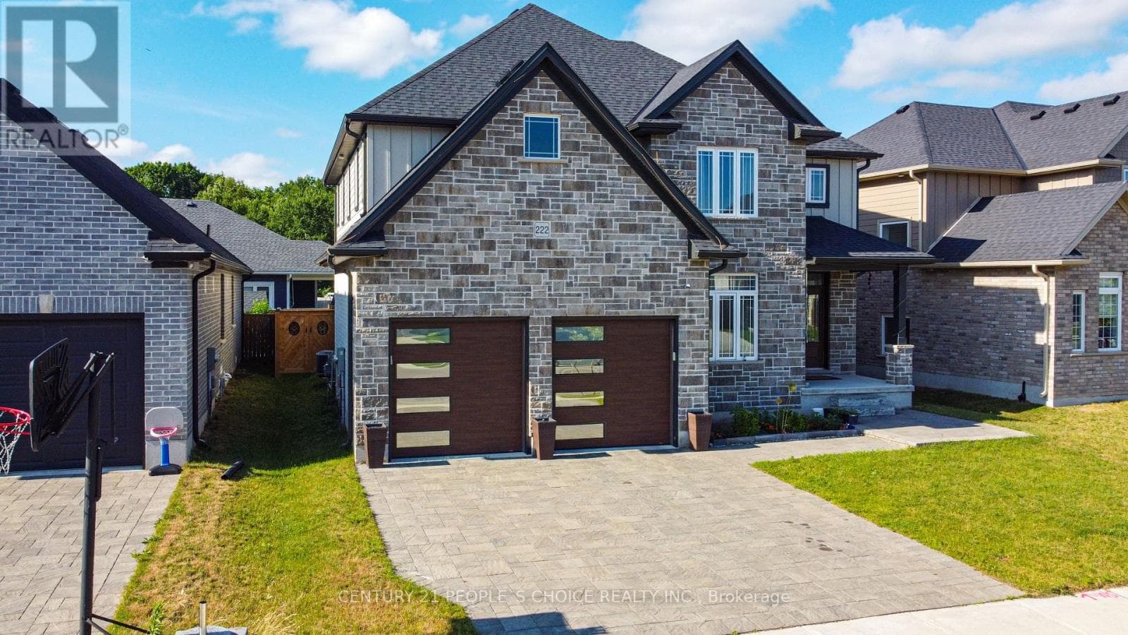 222 BOARDWALK WAY — Thames Centre, Ontario - Main photo