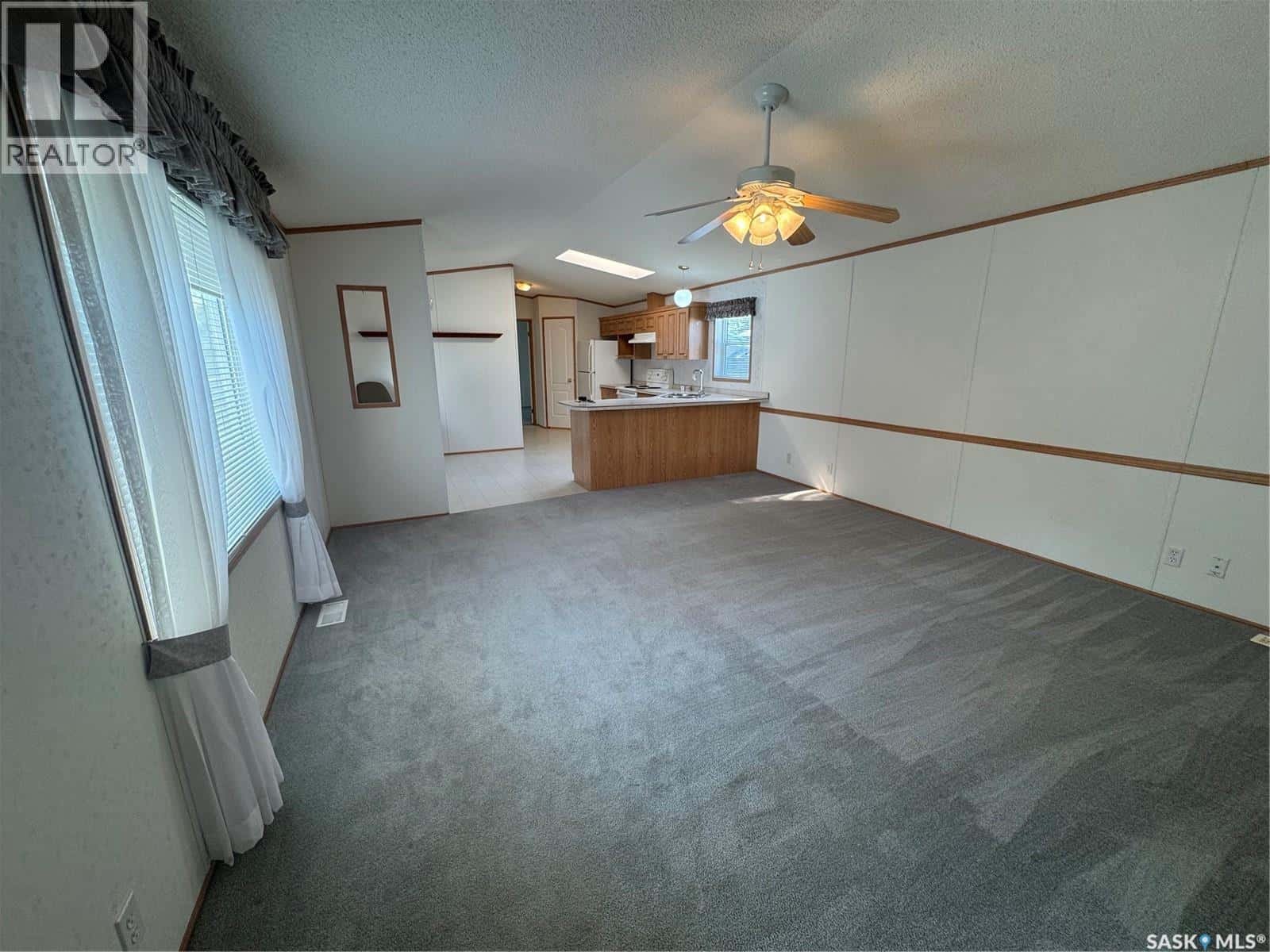 310 Christie STREET — Outlook, Saskatchewan - Photo 3 of 29