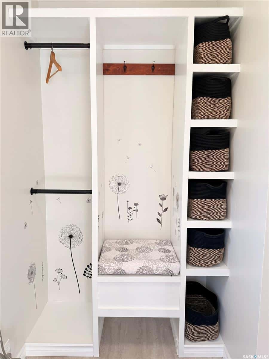 201 Ottawa STREET — Davidson, Saskatchewan - Photo 3 of 44