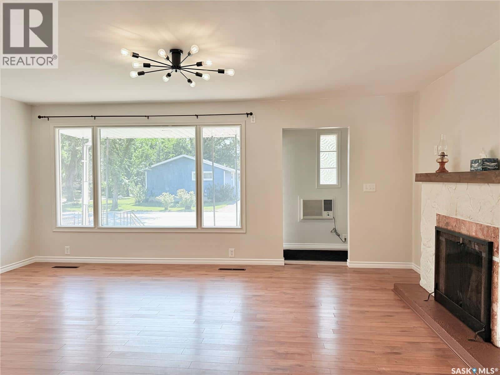 201 Ottawa STREET — Davidson, Saskatchewan - Photo 5 of 44