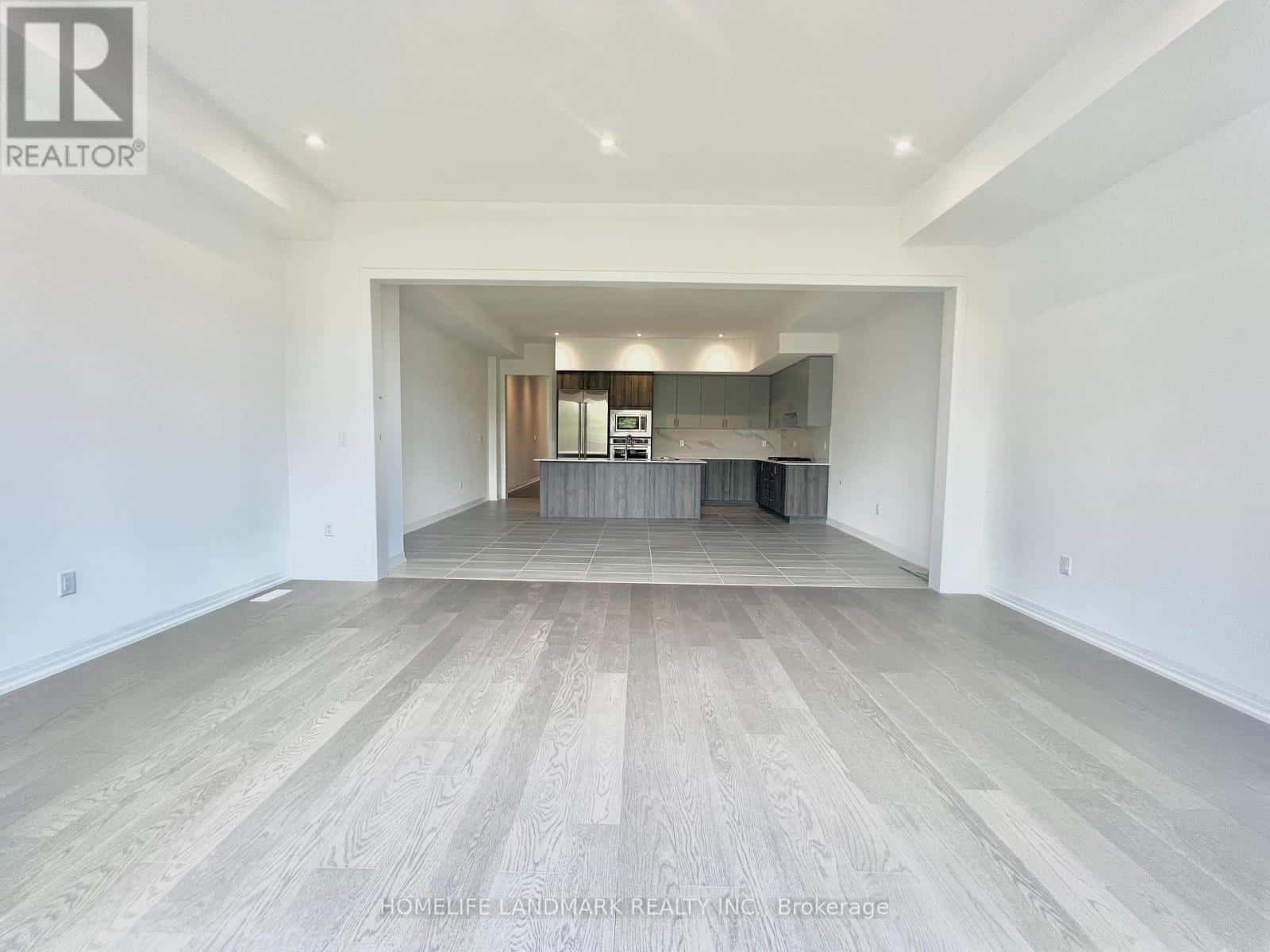 12 YANS WAY — Markham (Buttonville), Ontario - Photo 2 of 22