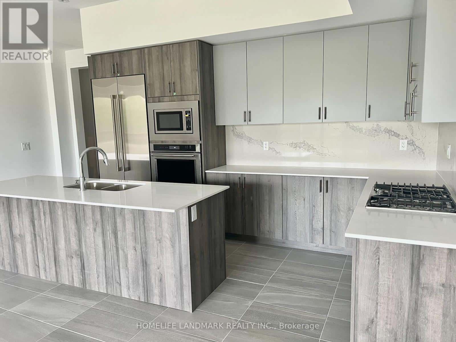 12 YANS WAY — Markham (Buttonville), Ontario - Photo 3 of 22