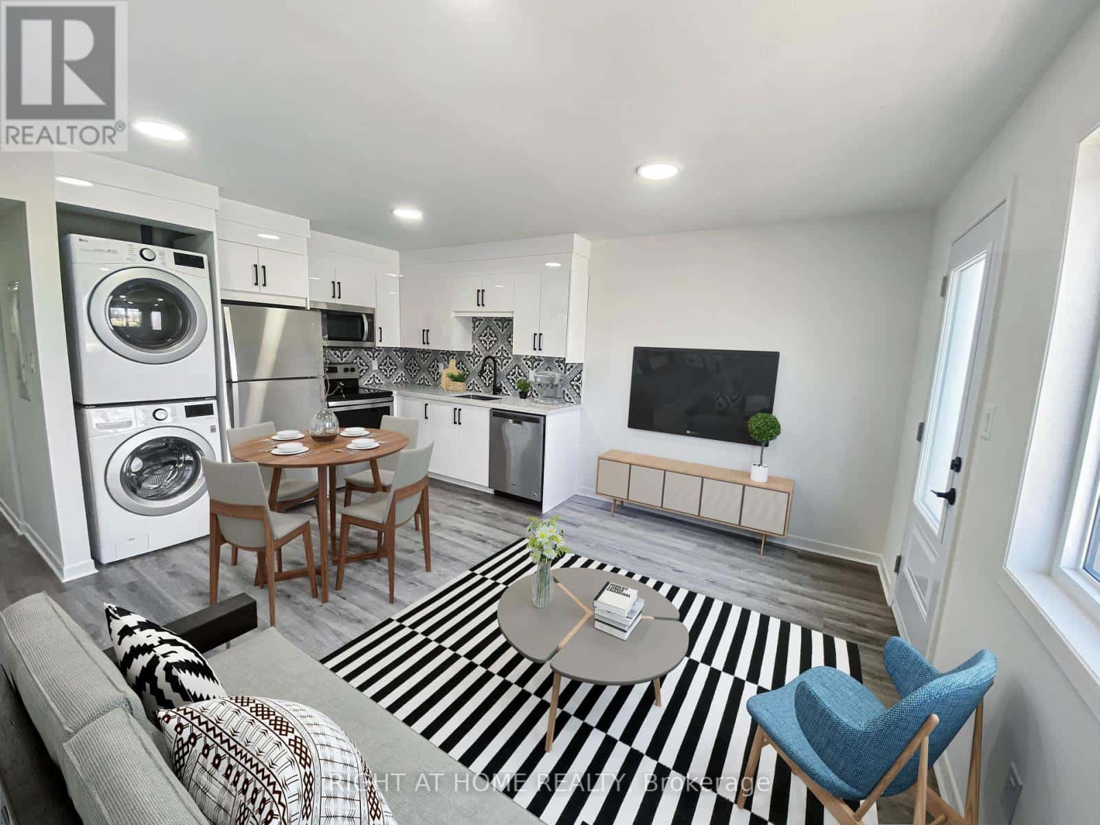 2 - 1258 BROADVIEW AVENUE — Toronto (Broadview North), Ontario - Photo 3 of 15