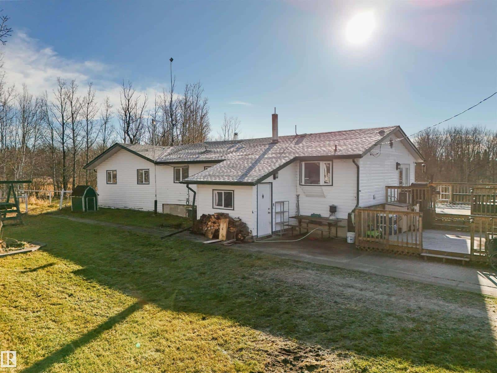 7216 TWP ROAD 500 — Rural Brazeau County, Alberta - Photo 3 of 37